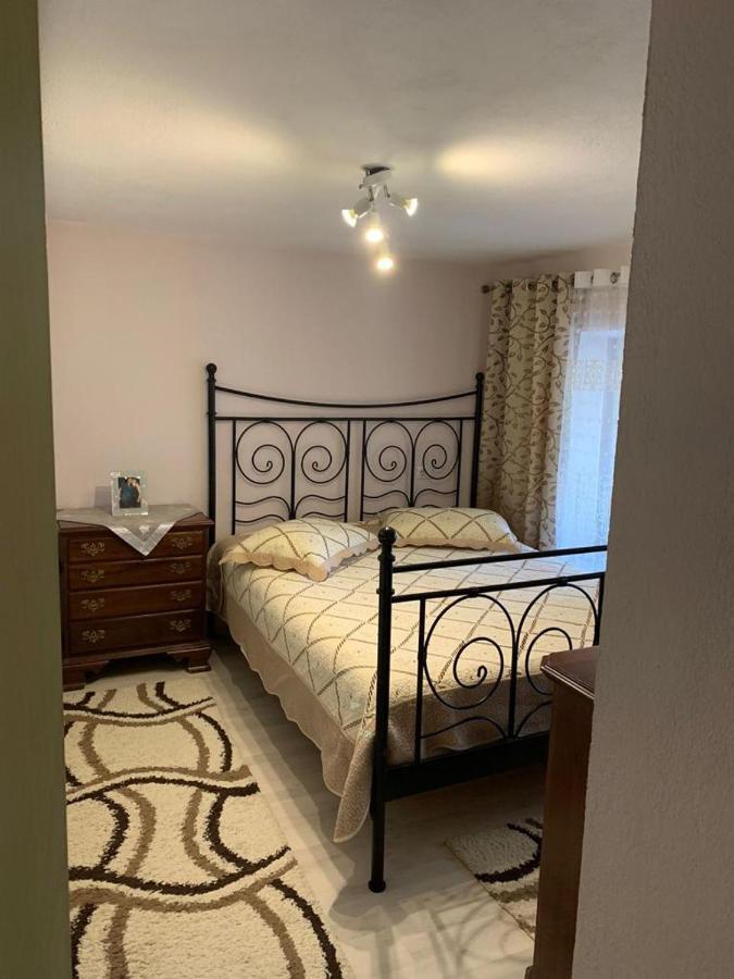 Lula Guesthouse Gjirokaster Ngoại thất bức ảnh