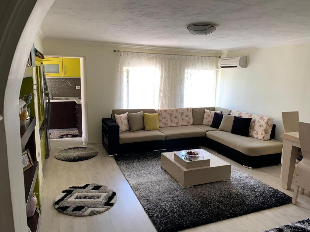 Lula Guesthouse Gjirokaster Ngoại thất bức ảnh
